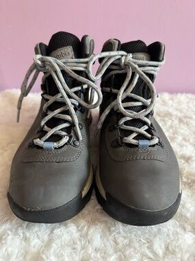 Columbia Gray and Black Women's Lace-Up Hiking Boots